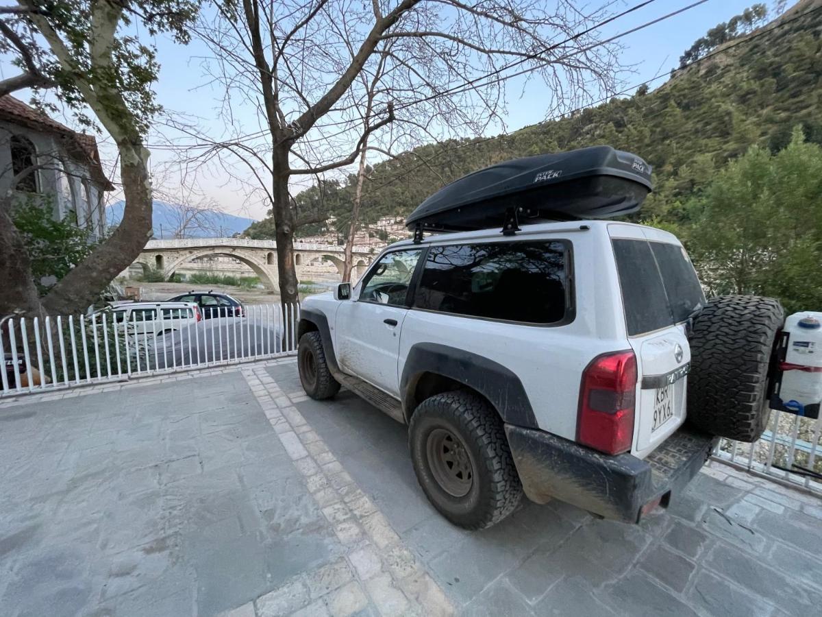 Bujtina Apsus Ξενοδοχείο Μπεράτ Εξωτερικό φωτογραφία