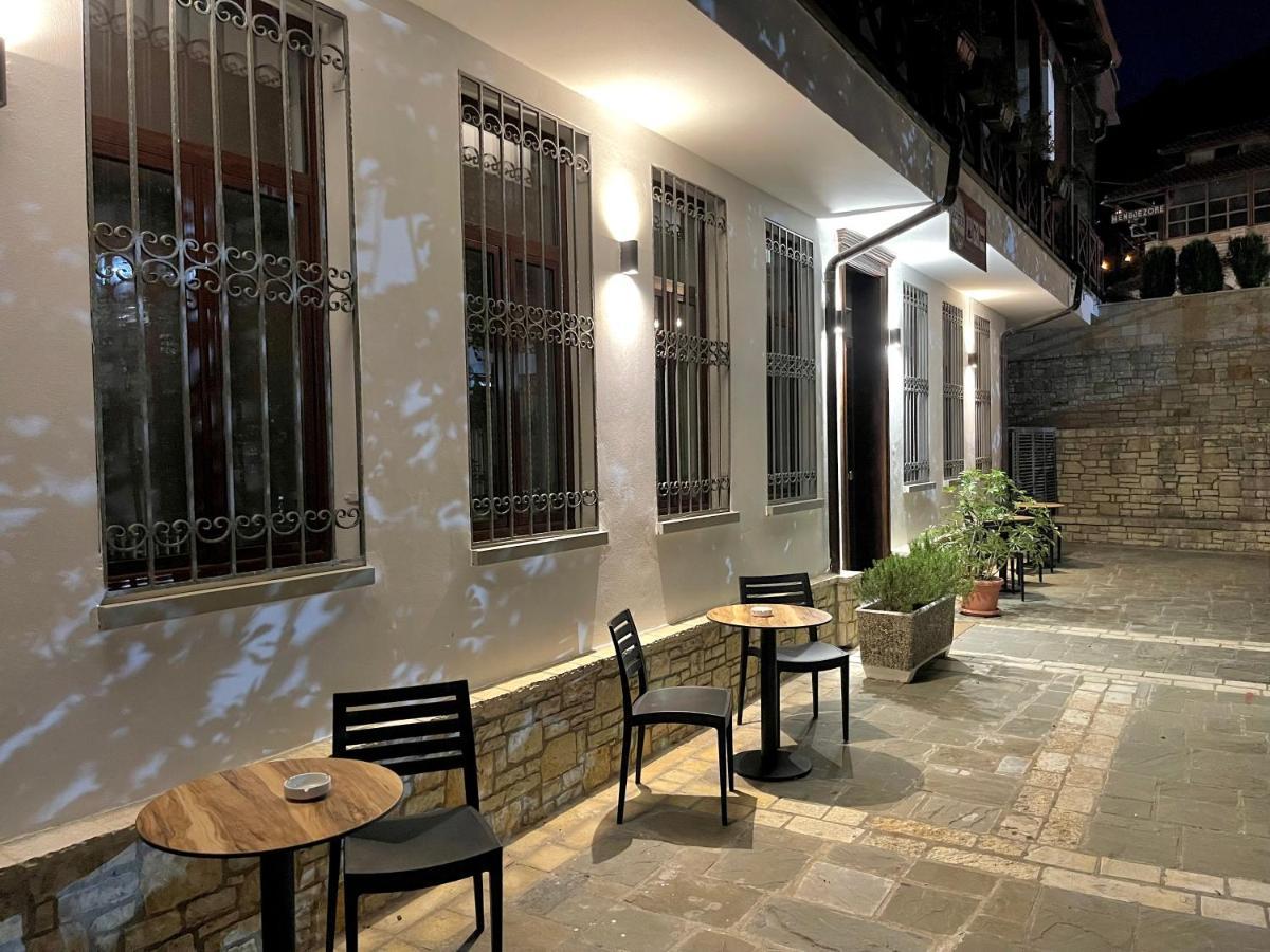 Bujtina Apsus Ξενοδοχείο Μπεράτ Εξωτερικό φωτογραφία